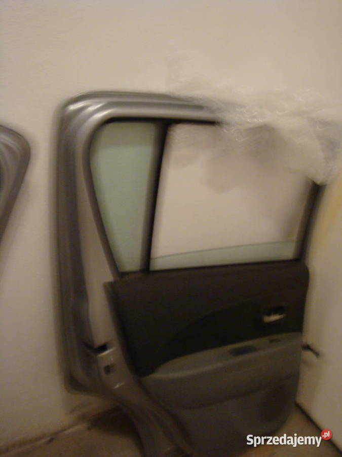 Drzwi kompletne Daichatsu Sirion osobowe Pozostałe Puławy