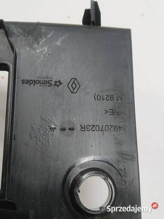 OSŁONA PROGU BAGAŻNIKA PASA TYŁ 849207023R Rok produkcji 2022 sprzedam