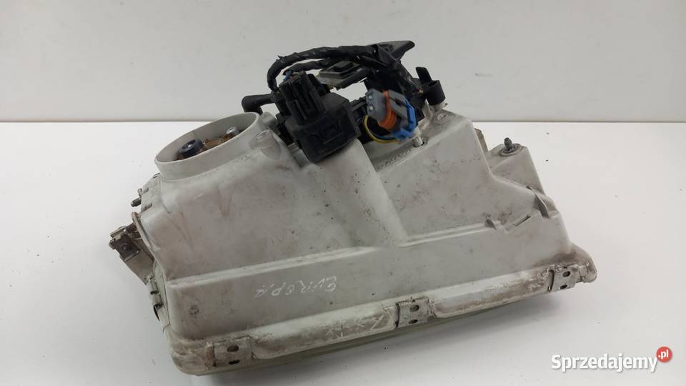 VOLVO V40 I LIFT LAMPA PRZÓD LEWA EUROPA XENON osobowe Zbierkowo