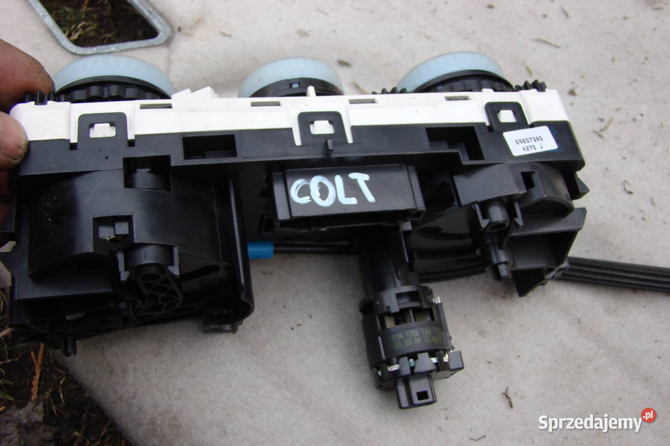 panel sterownia nawiewem mitsubishi colt VI 6 Wyposażenie wnętrza Rawicz