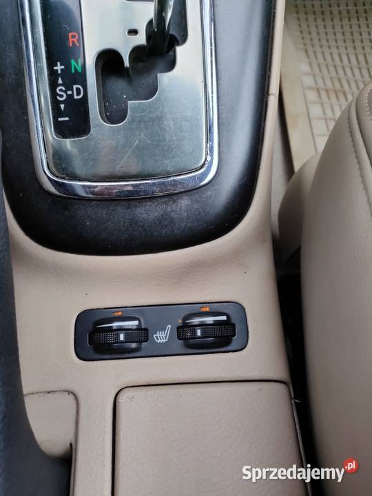 Toyota Avensis 2004 podkarpackie Krosno