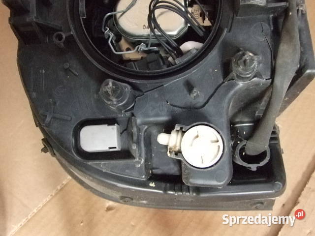 Lampa przód lewa Volvo XC90 Białystok