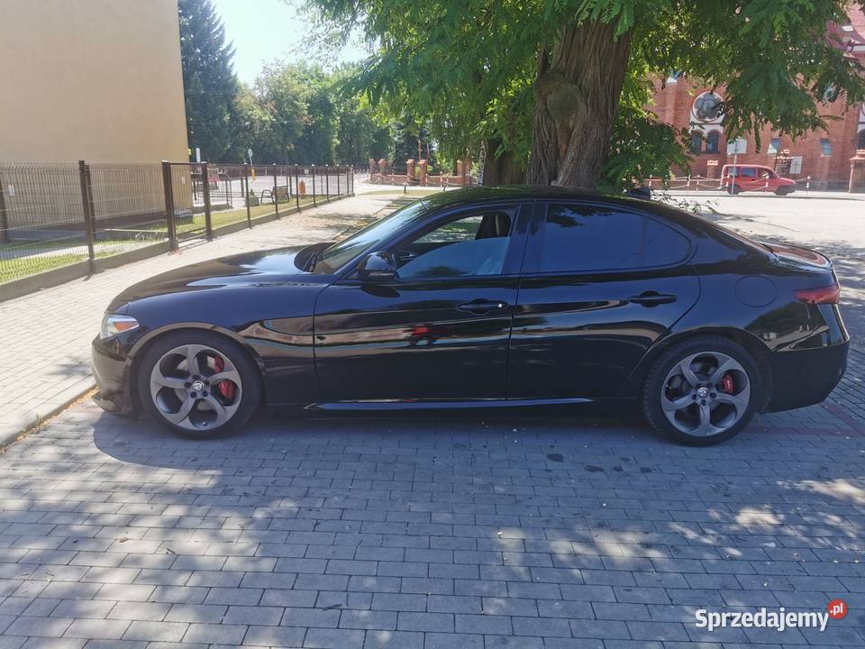 Alfa romeo giulia 280 android Apple car Rzeszów