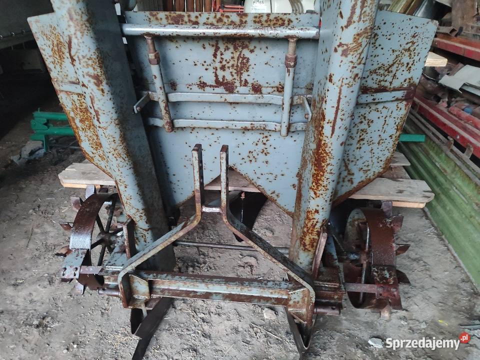 Sadzarka do ziemniaków nieuszkodzony Skała sprzedam