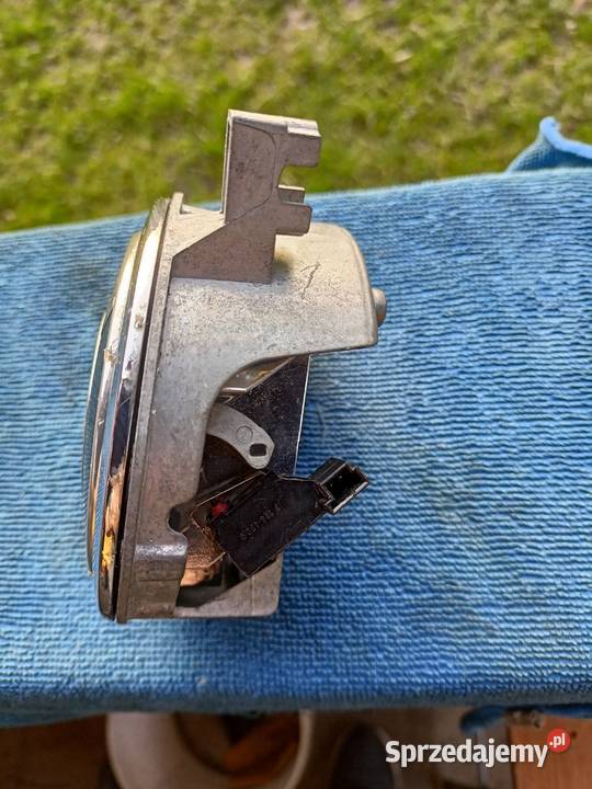 Zamek emblemat znaczek tylnej klapy BMW Części samochodowe sprzedam