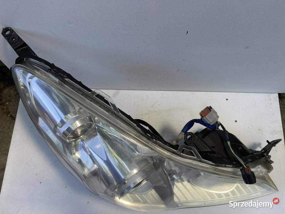 SUBARU LEGACY OUTBACK XENON PRAWA LAMPA PRZÓD Ostroróg