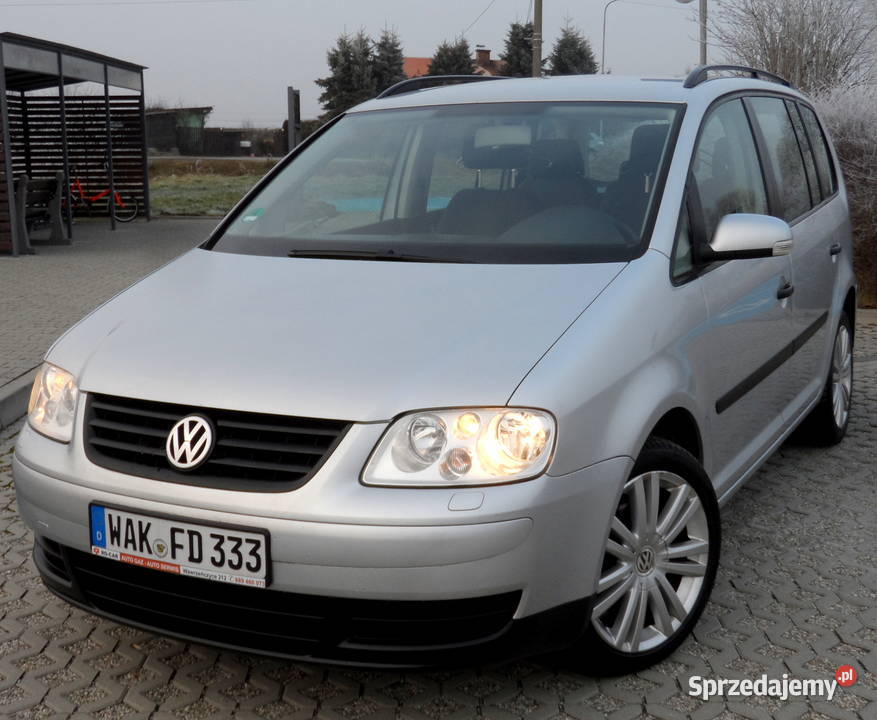 VOLKSWAGEN TOURAN 16102 MPiPrzebieg 143 elektryczne lusterka Volkswagen Nowe Brzesko