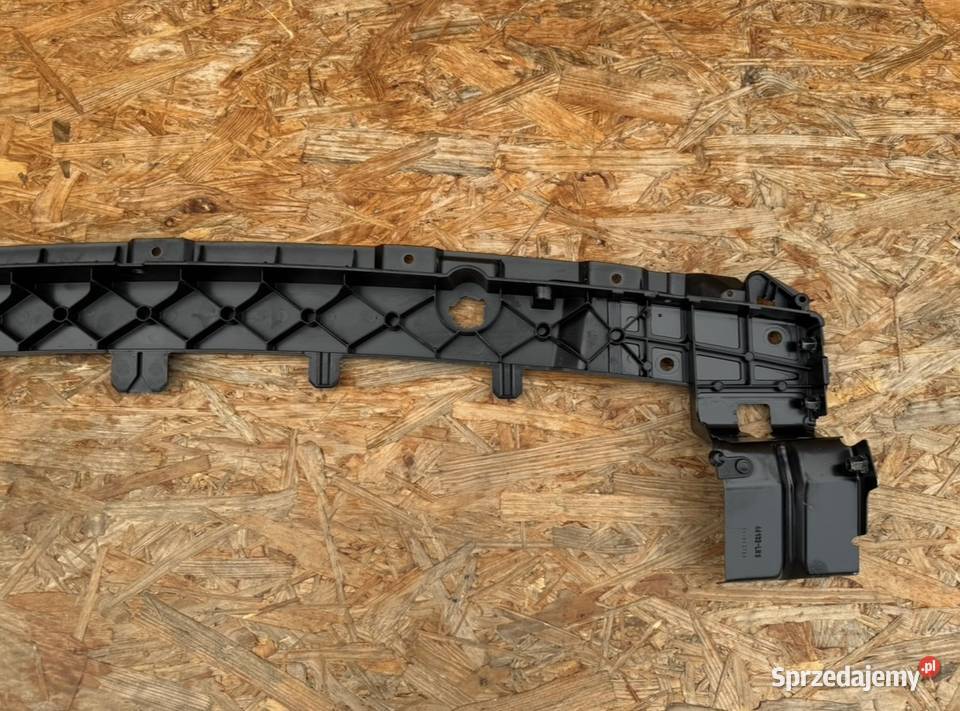 Pas przedni wzmocnienie górne zderzaka przód Sieraków