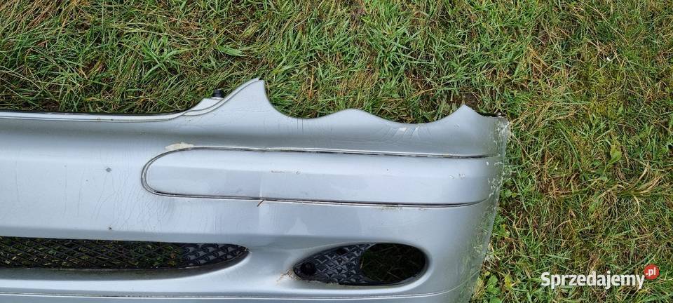 Mercedes w203 C klasa blotnik lewy Pionki