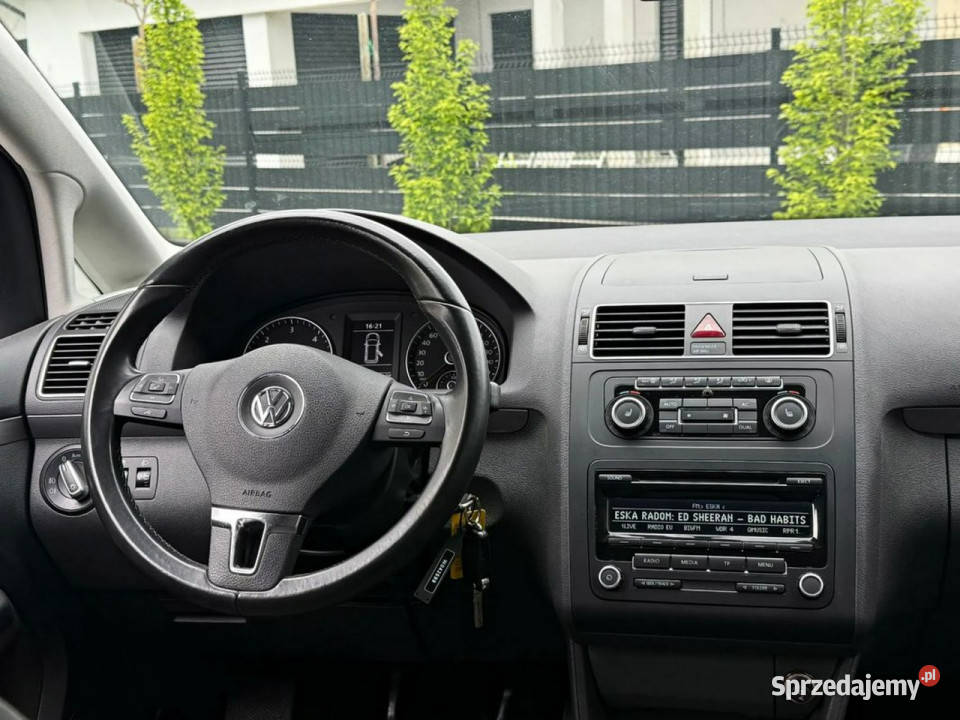 Volkswagen Touran CROSS 20 TDi 140 6B Radom