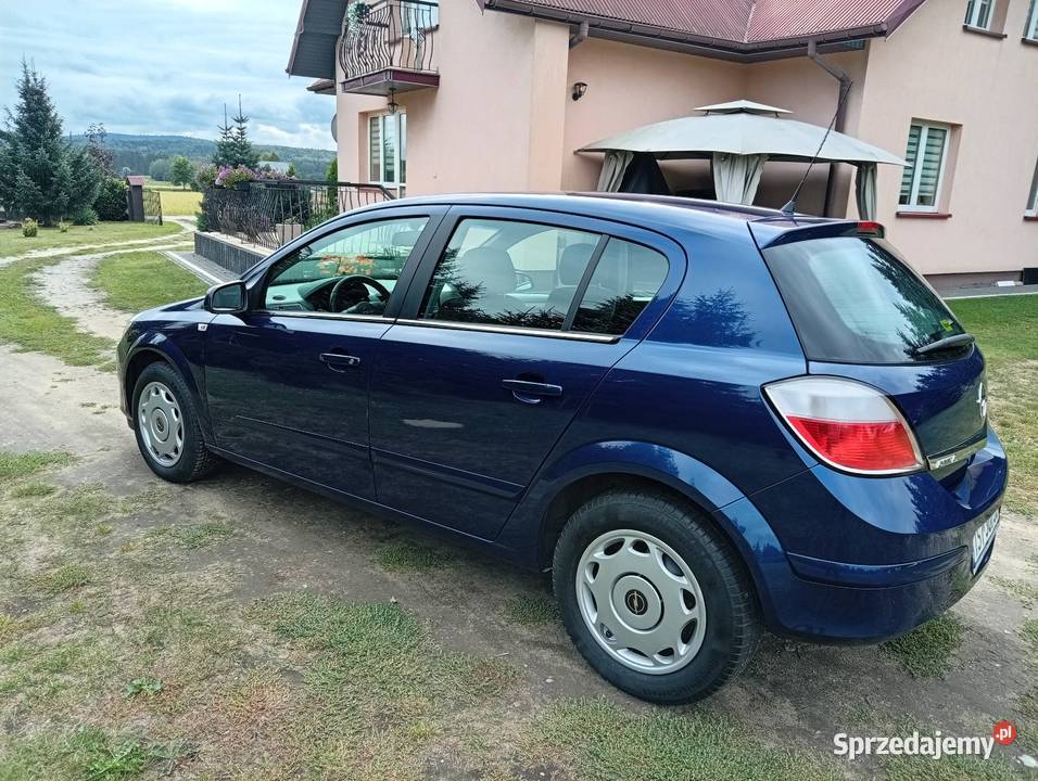 Zadbana Astra16Benzyna185Przebieg bluetooth świętokrzyskie
