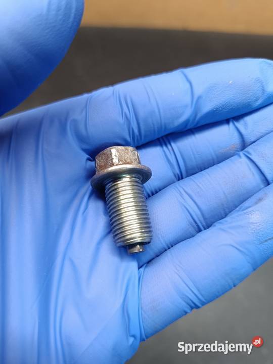 Śruba śrubka spustowa oleju silnik części Suzuki sprzedam