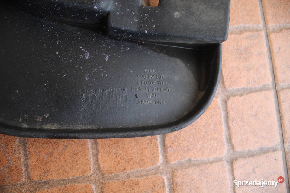 CHLAPACZE PRZÓD PRZEDNIE AUDI A6 C5 KPL