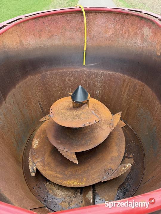 Wóz paszowy paszowóz Strautmann VertiMix 1651 nieuszkodzony Janów sprzedam