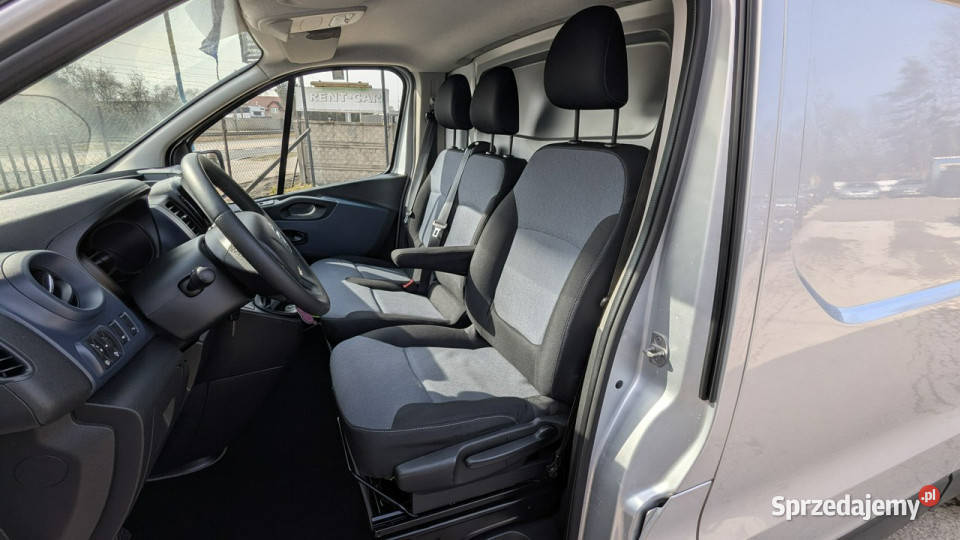 Opel Vivaro 16CDTi Long125Ciężarowy BUS 3Osoby Częstochowa