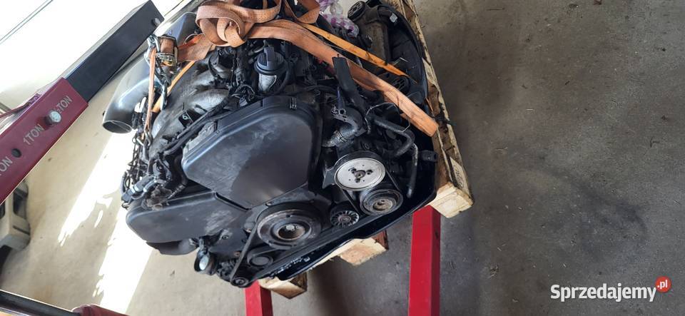 Silnik komolet Audi A8 33d Narol