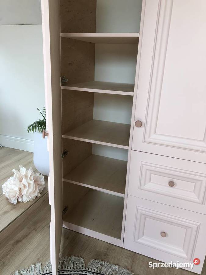 Różowa klasyczna szafa z szufladami ponadczasowa śląskie Brzuśnik