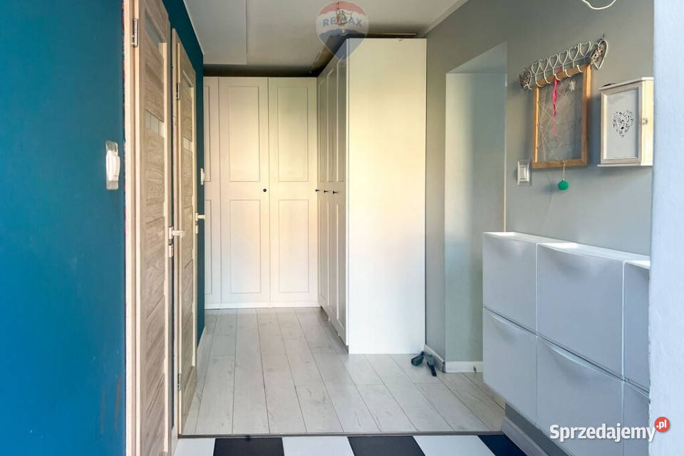 Dom 105 m2 Sade Budy szkoły i PKP Rok budowy 1999