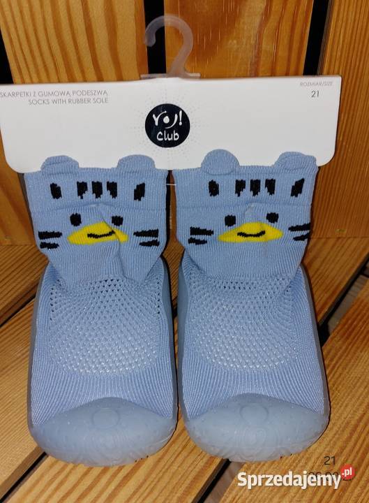 Skarpetki z gumową podeszwą rozmiar 21 chłopiec