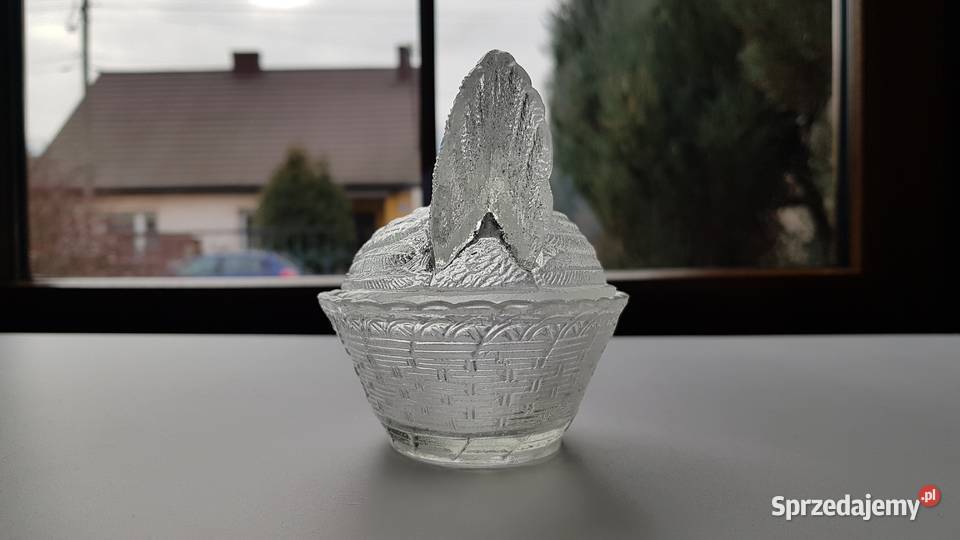 Mała bomboniera bombonierka kura Ząbkowice szkło śląskie Dąbrowa Górnicza