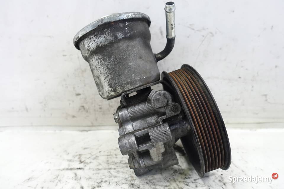 Toyota RAV4 RAV4 III 22 D4D POMPA WSPOMAGANIA lubelskie