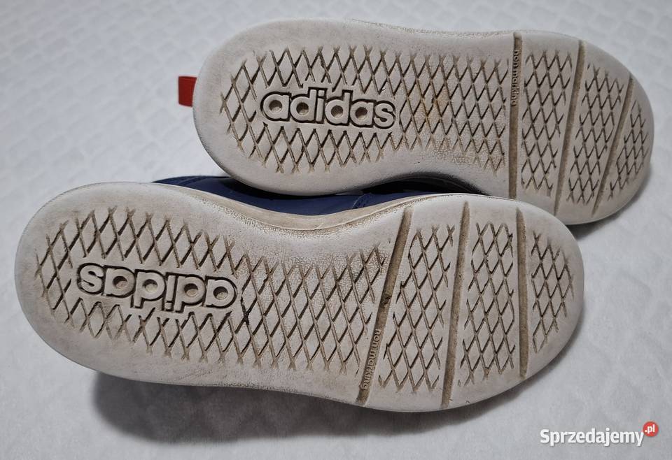 Buty sportowe chłopięce na rzepy Adidas 34 225 chłopiec