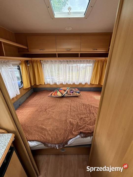 Mover nowe opony kempingowa Dethleffs Camper 430