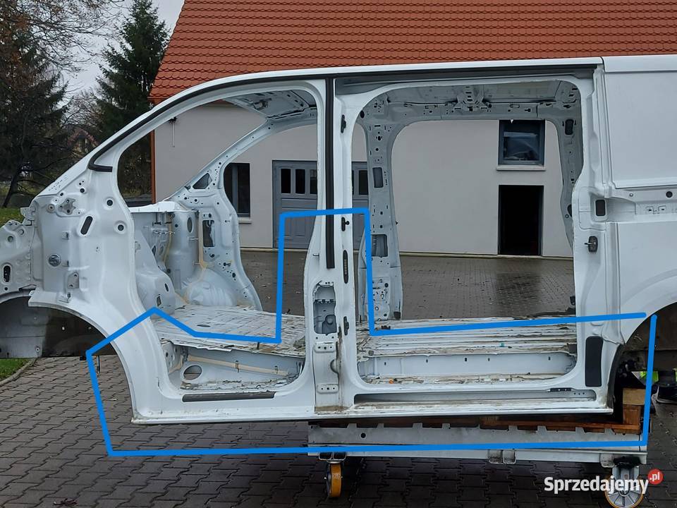 Ford Transit Custom II 2024 próg lewy poszycie sprzedam