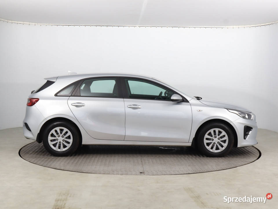 Kia Ceed 10 TGDI nieuszkodzony Bielany Wrocławskie