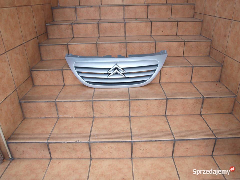 Citroen C3 grill atrapa przód 2002 2005r osobowe Kalisz