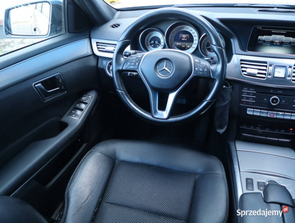 Mercedes E E 250 Łódź