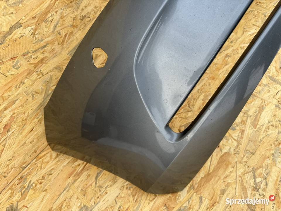 Zderzak przód Volvo v40 II 2 12 na spryski Rok produkcji 2016 Międzychód