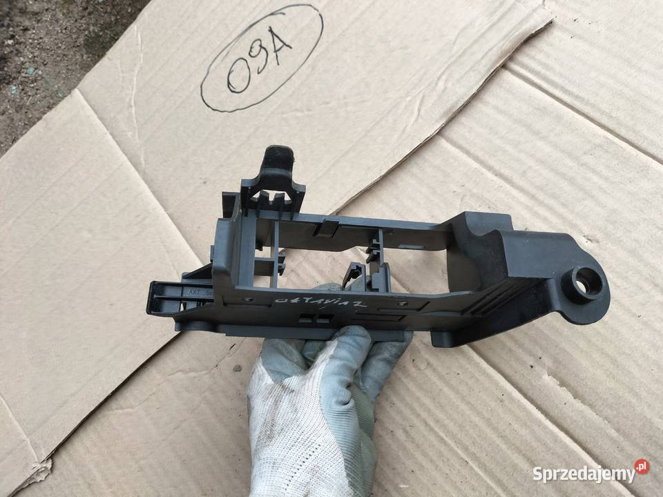 VW GOLF V 1K0937546 UCHWYT MOCOWANIE osobowe sprzedam