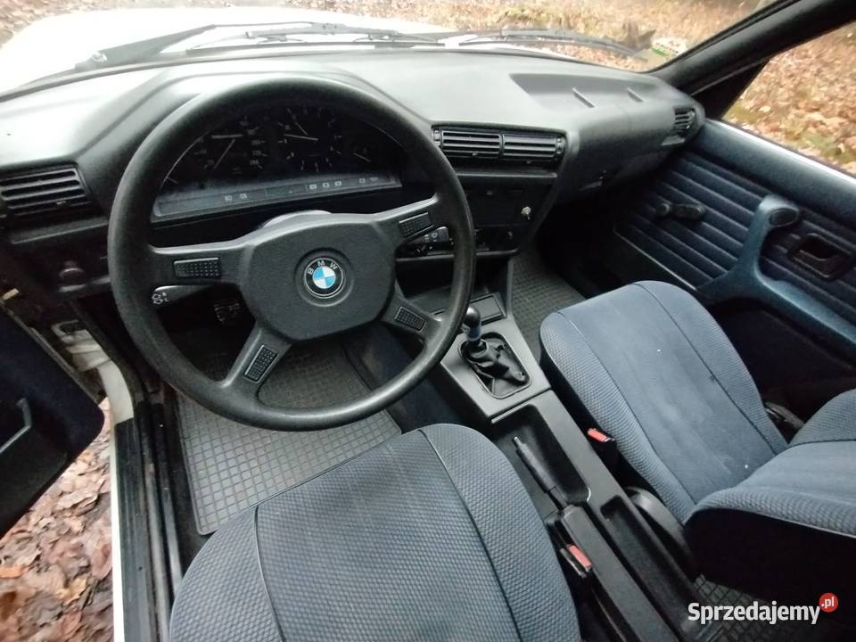 BMW E30 Elegancja styl i klimat lat 80 1600cm3
