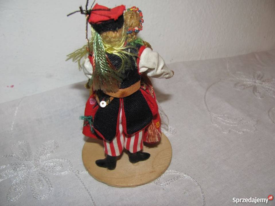 figurka regionalna para krakowska hand made