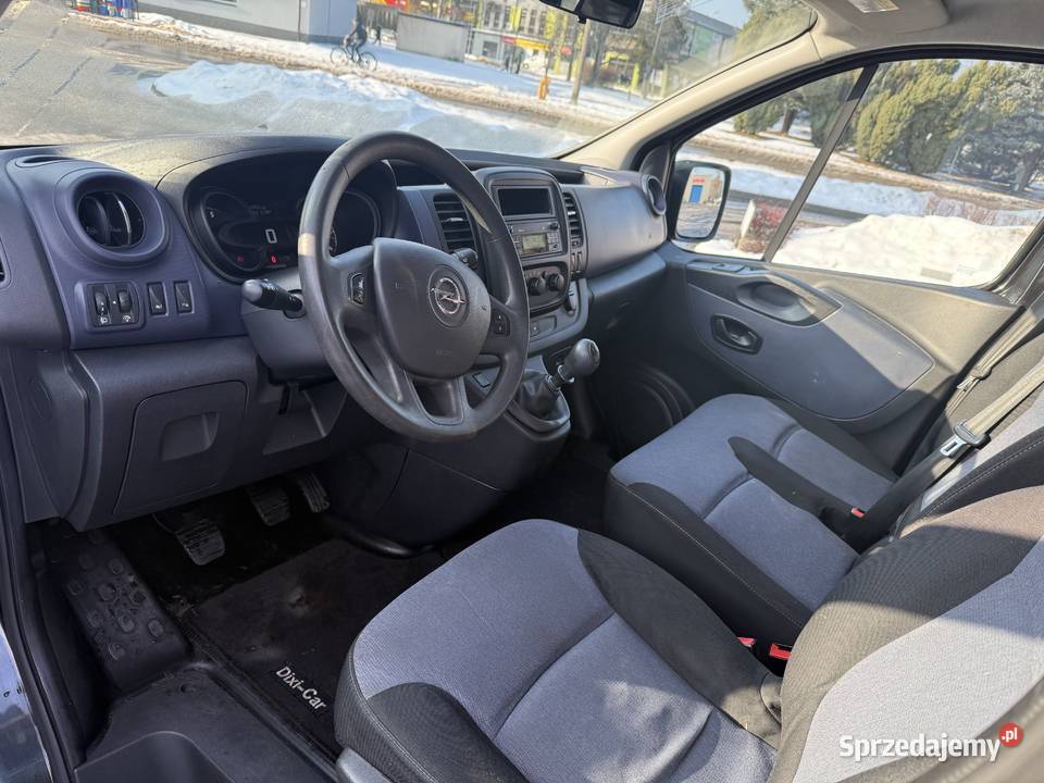 Opel Vivaro II 16 BiTurbo 125 2017 Pionki