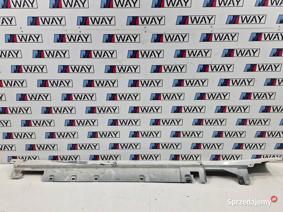 BMW 1 F40 NAKŁADKA LISTWA PROGOWA LEWA A300