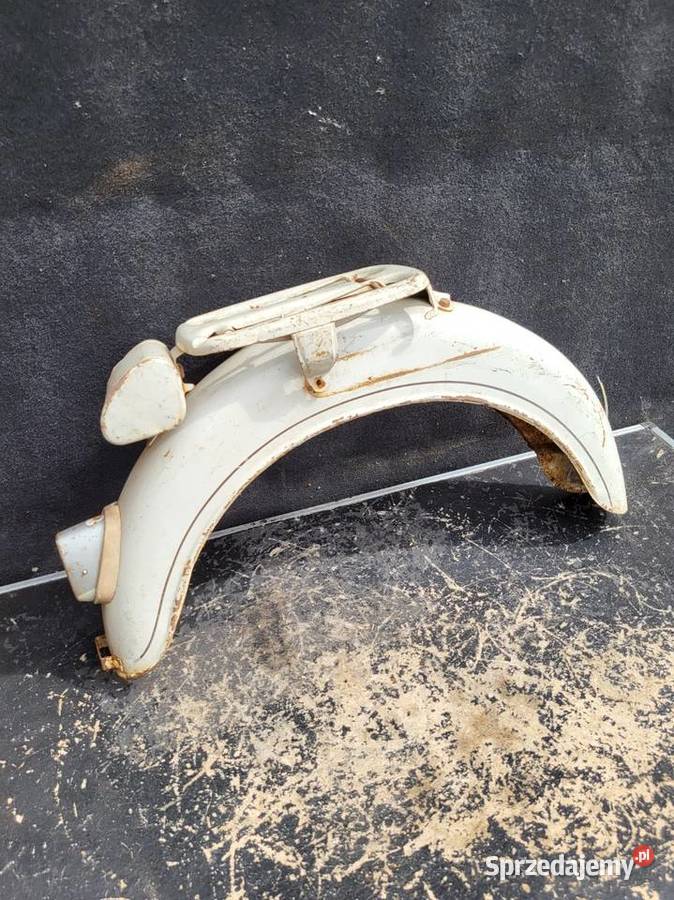 BŁOTNIK TYŁ LAMPA BAGAŻNIK MOPED VICTORIA Błotniki motocyklowe sprzedam