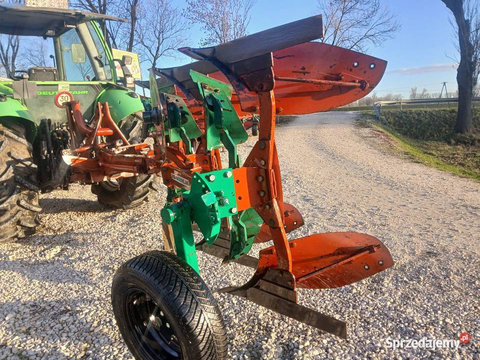 Pług obrotowy 3 kwerneland z Niemiec Kverneland Nowy Korczyn sprzedam