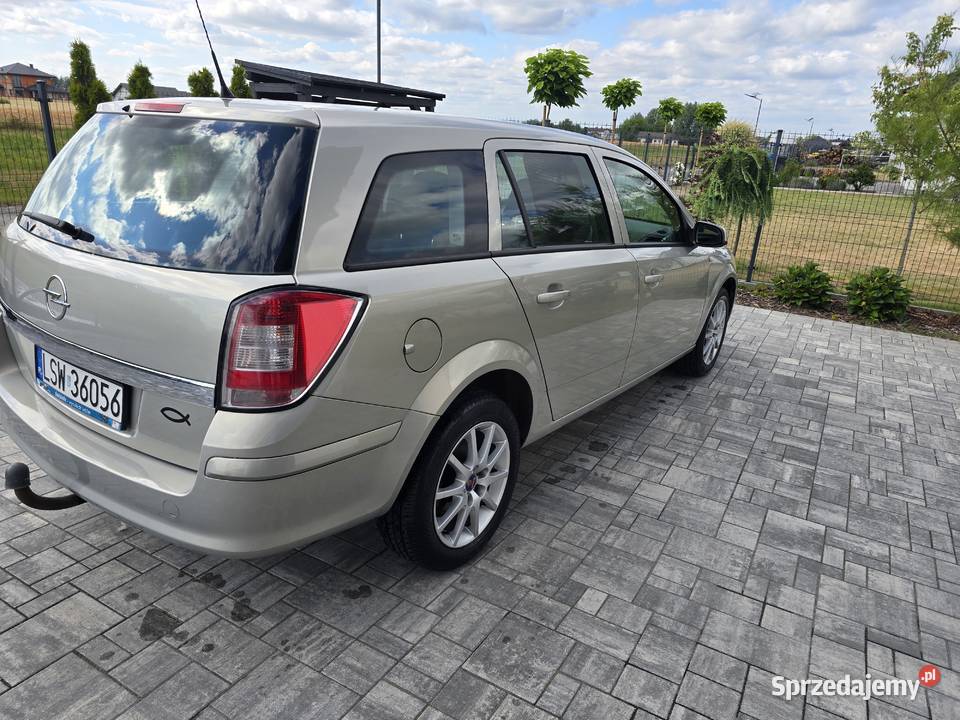 Opel astra duzym serwisie Rok produkcji 2009 mazowieckie Radom