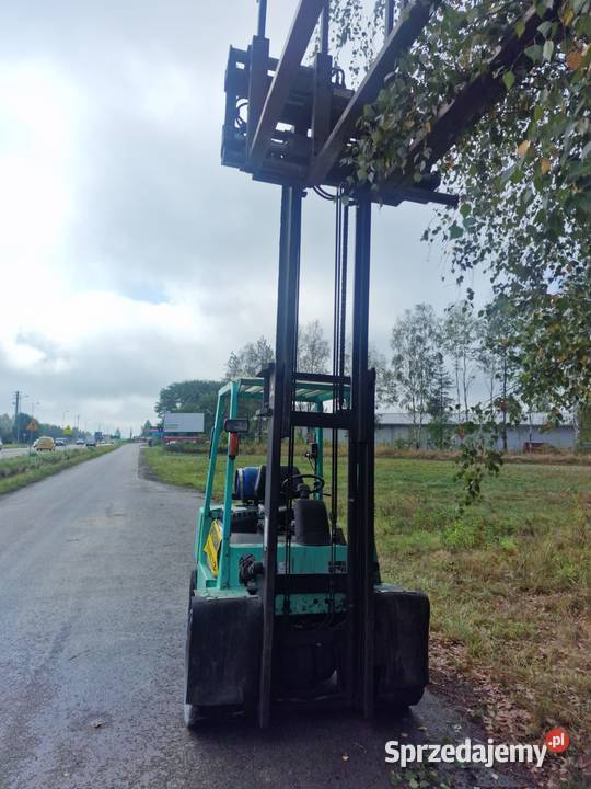 Wózek widłowy Mitsubishi F40 35 t z poczwórnymi Gromada