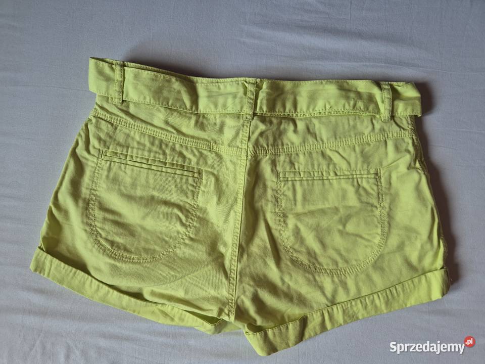Krótkie spodenki seledynowe rozmiar S