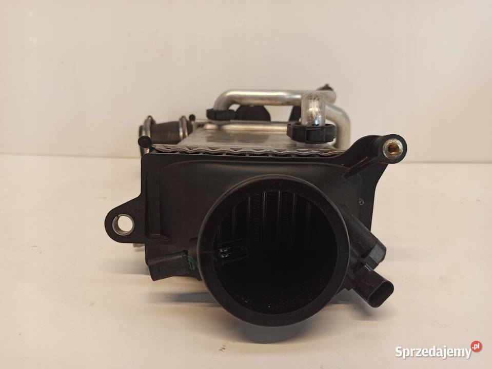 MERCEDES W205 CHŁODNICA INTERCOOLER A2740900414 Chłodnie wody dolnośląskie