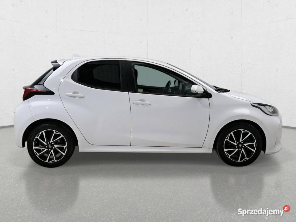 Toyota Yaris Poleasingowe BZ IV 2020 Rok produkcji 2022 Yaris dolnośląskie Komorniki