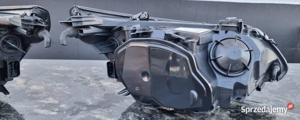 Reflektory BMW E60 E61 LIFT Lci Bi xenon Skretny Kielcza