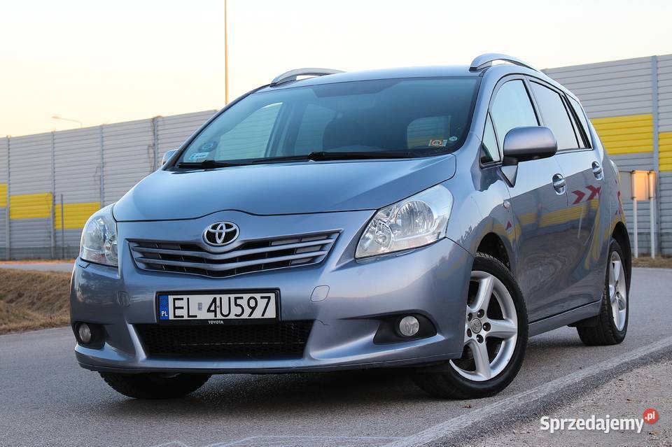 Toyota Verso 18 Benzyna 2009 klimatyzacja łódzkie