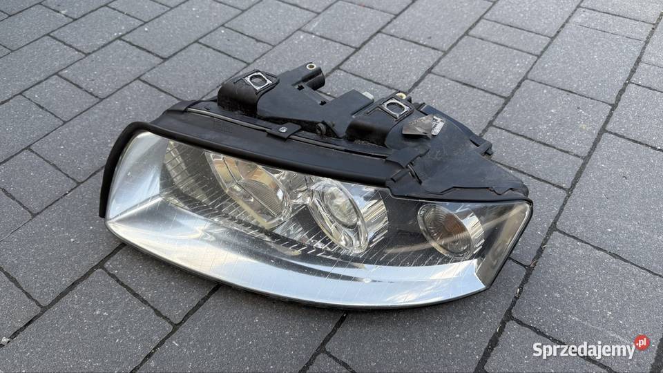 Lampa lewa przód Audi a4 B6 reflektor lewy