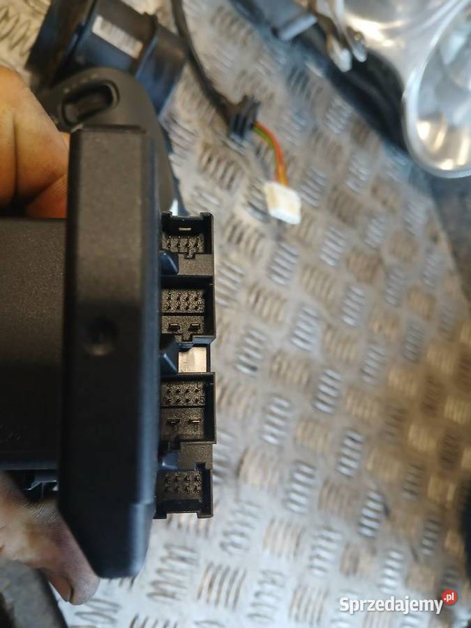 Stacyjka Kluczyk 2035450508 Mercedes w203 Radłów