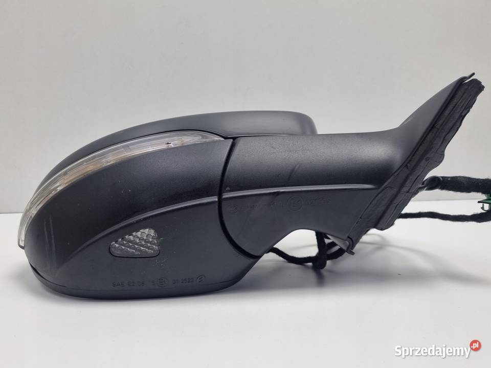 LUSTERKO PRAWE PASAŻERA VW Passat B7 7 PIN kabli sprzedam