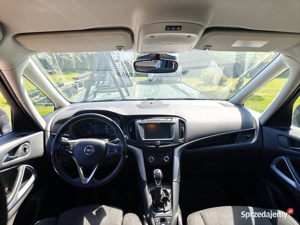 Opel Zafira manualna Iwkowa